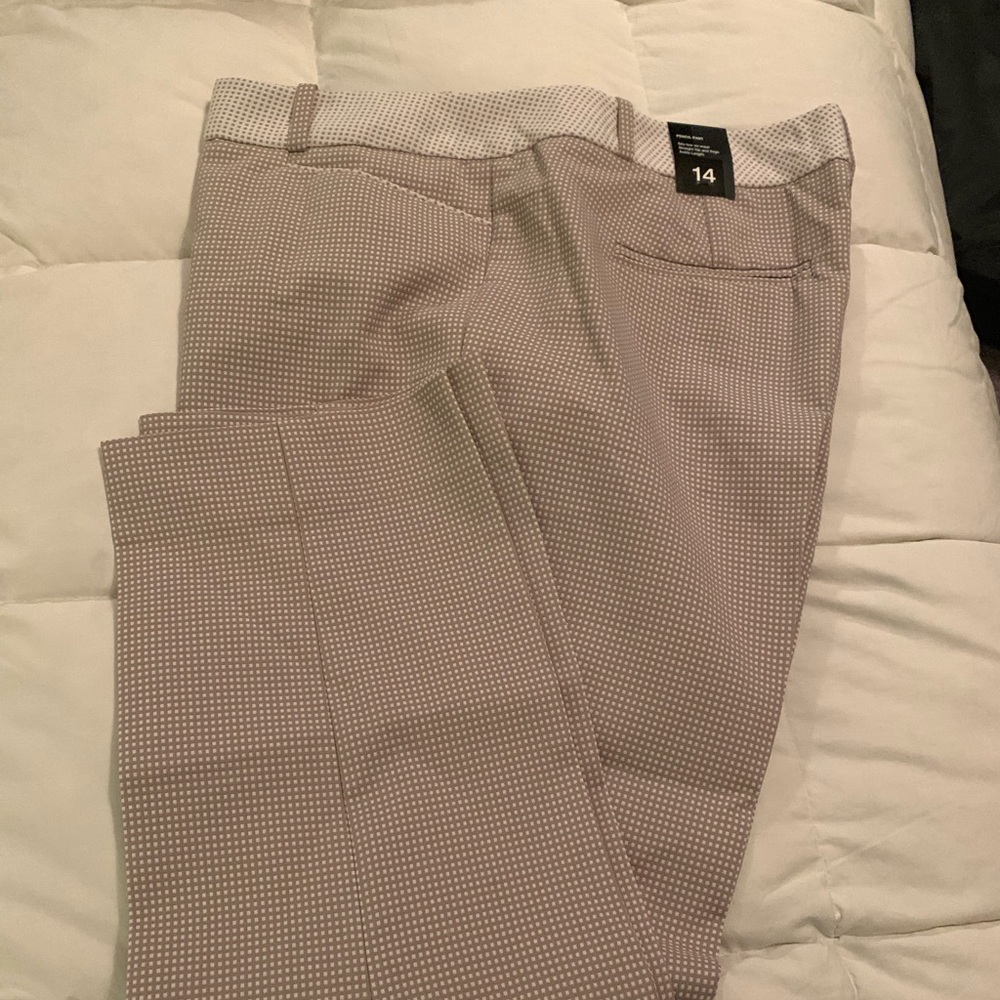 Capri /pencil pants